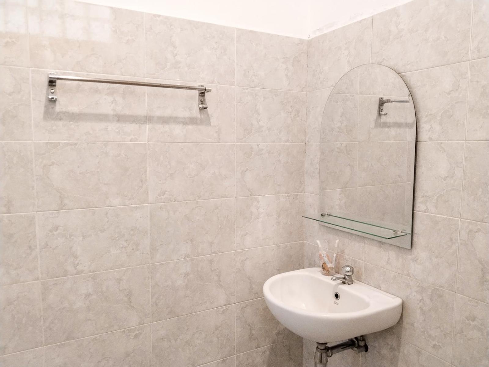 Hotel Grand Shaqilla Syariah Deli Tua Zewnętrze zdjęcie