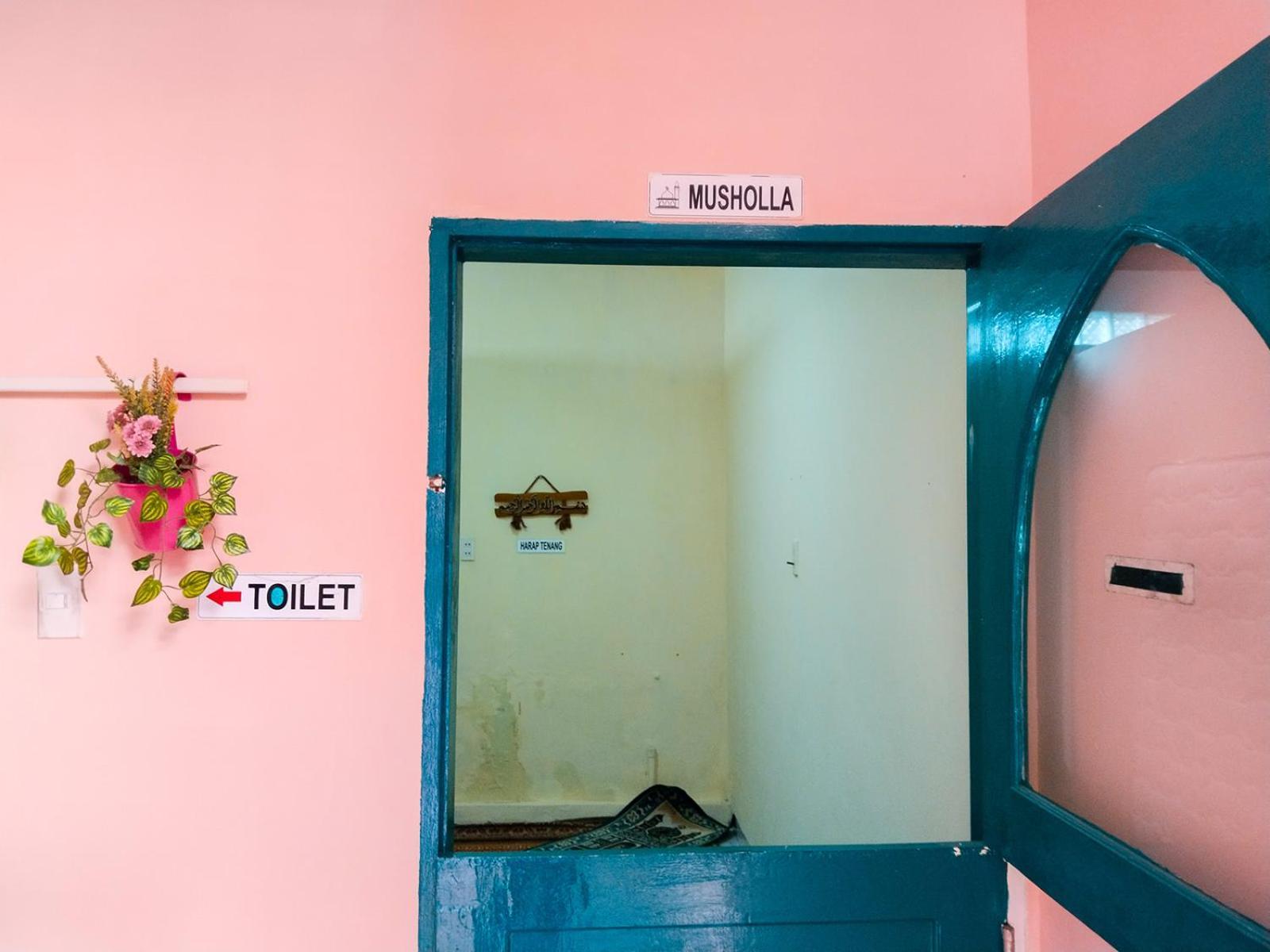 Hotel Grand Shaqilla Syariah Deli Tua Zewnętrze zdjęcie